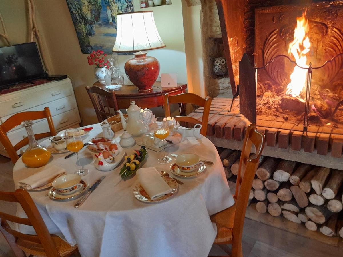 Aux Glycines Bed and Breakfast Marcilly-Ogny Εξωτερικό φωτογραφία