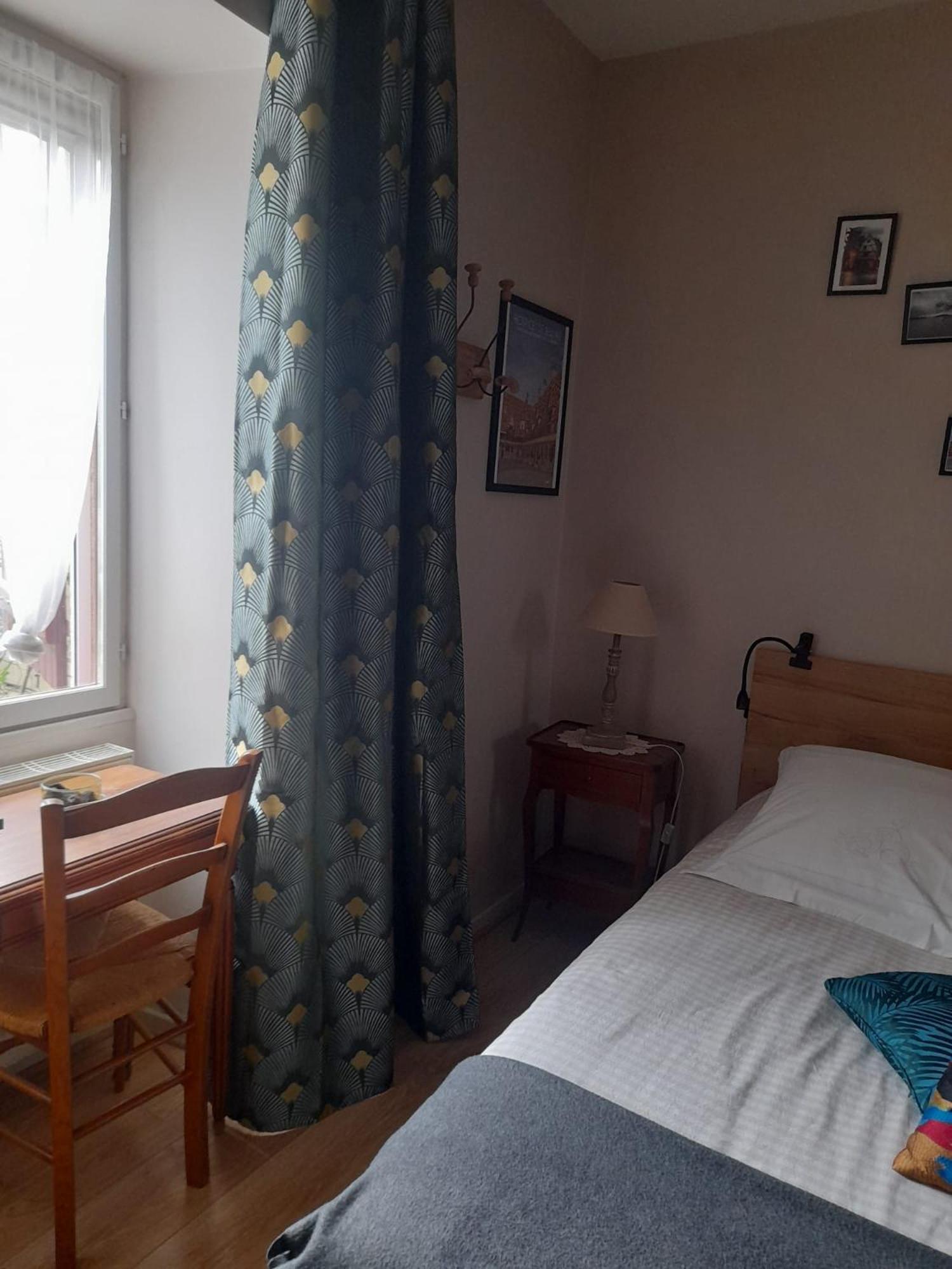 Aux Glycines Bed and Breakfast Marcilly-Ogny Εξωτερικό φωτογραφία